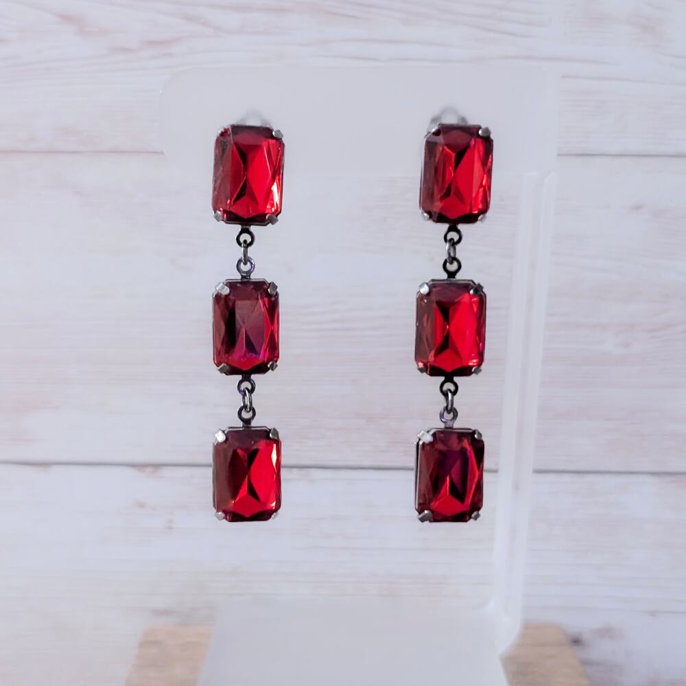 Vintage Clip On Earrings Light Weight Red Trio Dangle Regal Elegant